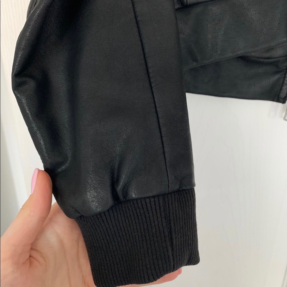 Jacket - Picture 8 of 9